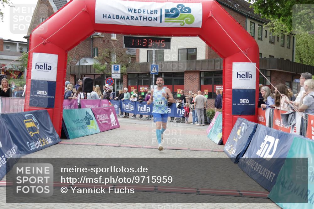 10.05.2026 - 8. Wedeler Halbmarathon Yannick Fuchs http://msf.ph/oto/9715959 10.05.2026 11:33:44 Ziel 141 meine-sportfotos.de