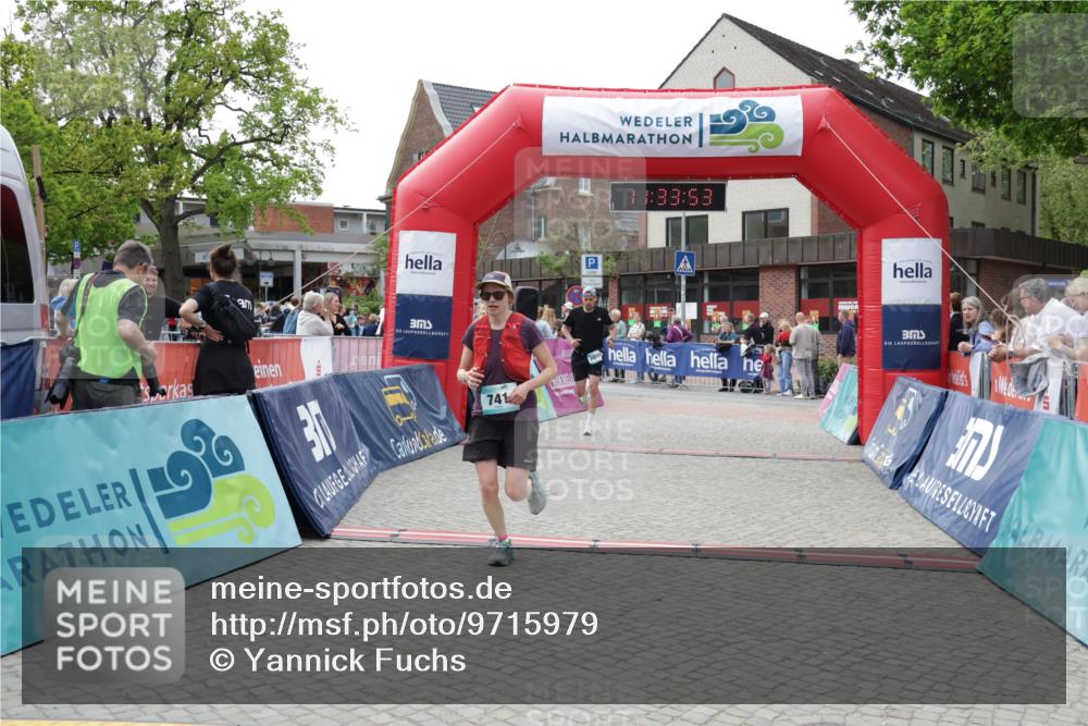 10.05.2026 - 8. Wedeler Halbmarathon Yannick Fuchs http://msf.ph/oto/9715979 10.05.2026 11:33:51 Ziel 741, 2099 meine-sportfotos.de