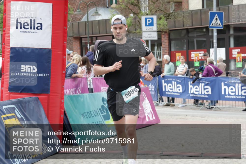 10.05.2026 - 8. Wedeler Halbmarathon Yannick Fuchs http://msf.ph/oto/9715981 10.05.2026 11:33:52 Ziel 741, 2099 meine-sportfotos.de