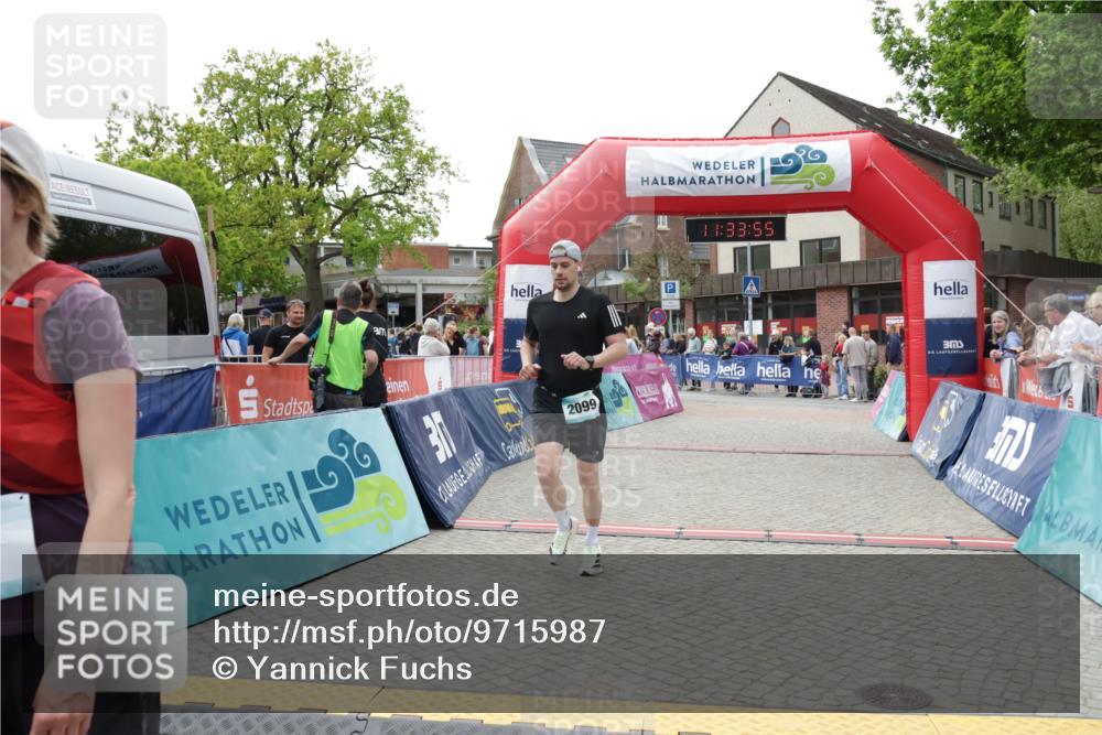 10.05.2026 - 8. Wedeler Halbmarathon Yannick Fuchs http://msf.ph/oto/9715987 10.05.2026 11:33:53 Ziel 741, 2099 meine-sportfotos.de