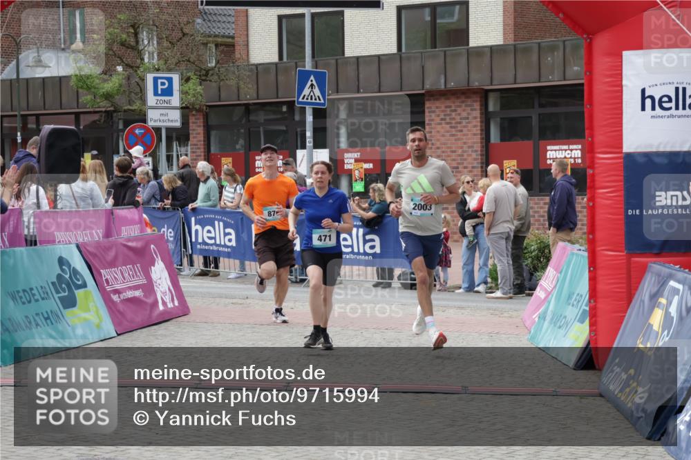 10.05.2026 - 8. Wedeler Halbmarathon Yannick Fuchs http://msf.ph/oto/9715994 10.05.2026 11:34:13 Ziel 471, 876, 2003 meine-sportfotos.de