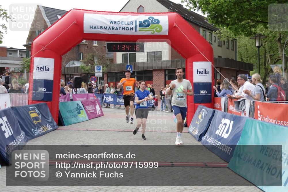 10.05.2026 - 8. Wedeler Halbmarathon Yannick Fuchs http://msf.ph/oto/9715999 10.05.2026 11:34:14 Ziel 471, 876, 913, 2003, 2029 meine-sportfotos.de