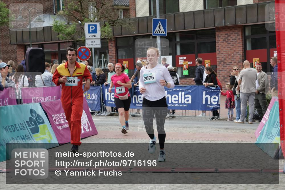 10.05.2026 - 8. Wedeler Halbmarathon Yannick Fuchs http://msf.ph/oto/9716196 10.05.2026 11:35:11 Ziel 44, 414, 949, 2075 meine-sportfotos.de