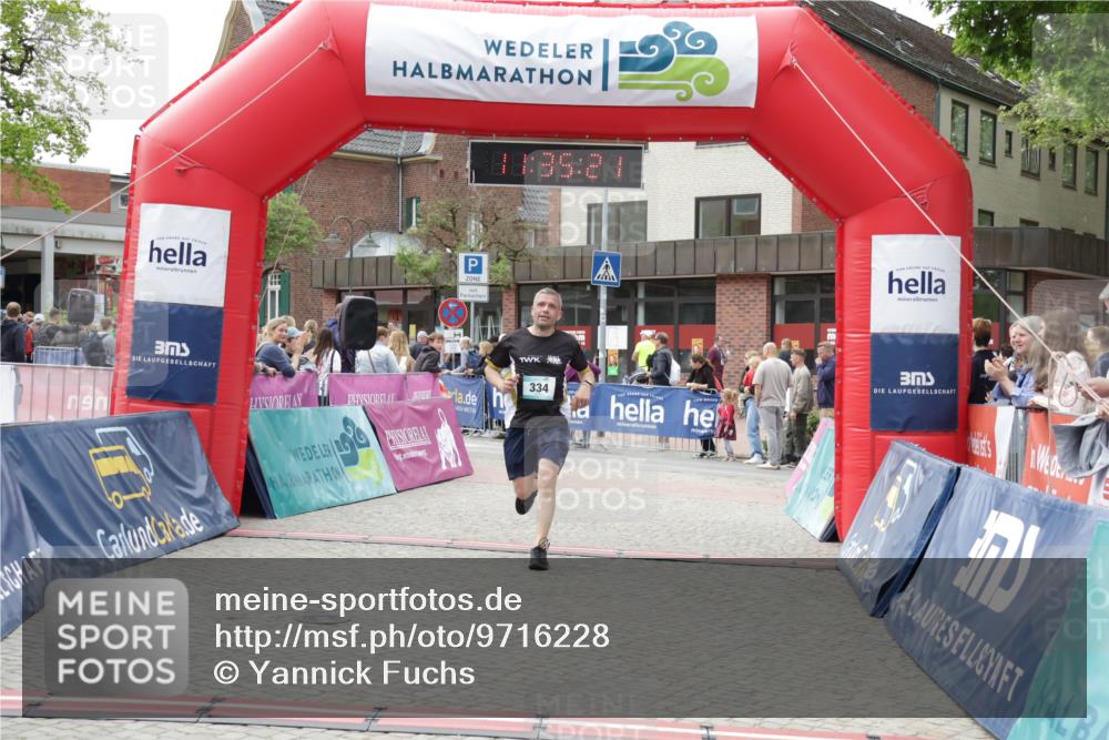 10.05.2026 - 8. Wedeler Halbmarathon Yannick Fuchs http://msf.ph/oto/9716228 10.05.2026 11:35:19 Ziel 44, 334 meine-sportfotos.de