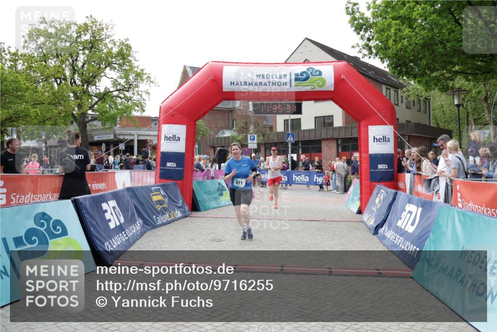 10.05.2026 - 8. Wedeler Halbmarathon Yannick Fuchs http://msf.ph/oto/9716255 10.05.2026 11:35:29 Ziel 599, 785, 971, 2160 meine-sportfotos.de