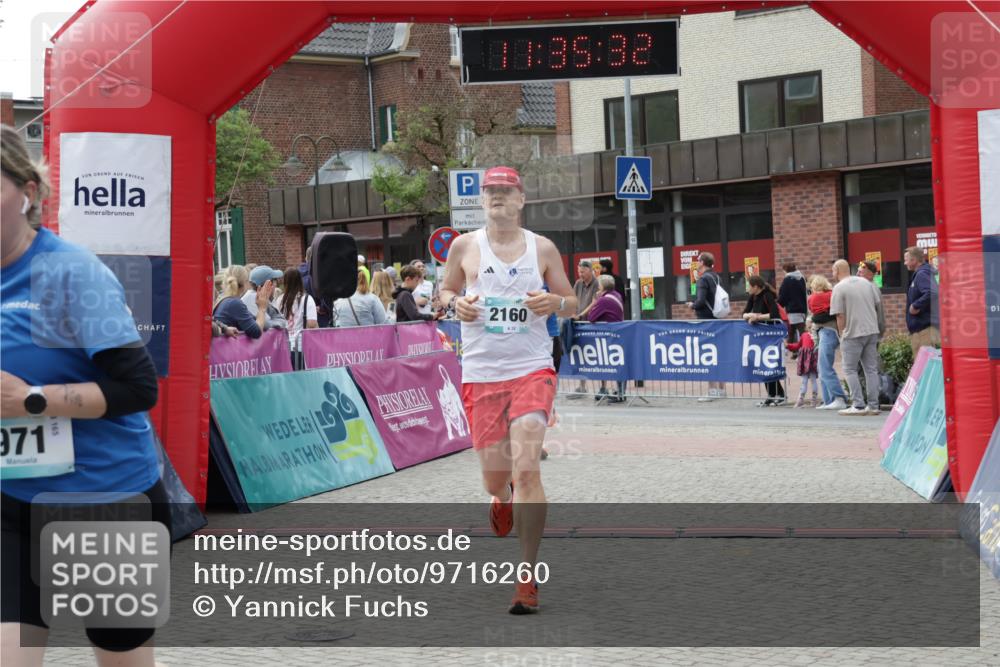 10.05.2026 - 8. Wedeler Halbmarathon Yannick Fuchs http://msf.ph/oto/9716260 10.05.2026 11:35:30 Ziel 599, 785, 971, 2160 meine-sportfotos.de