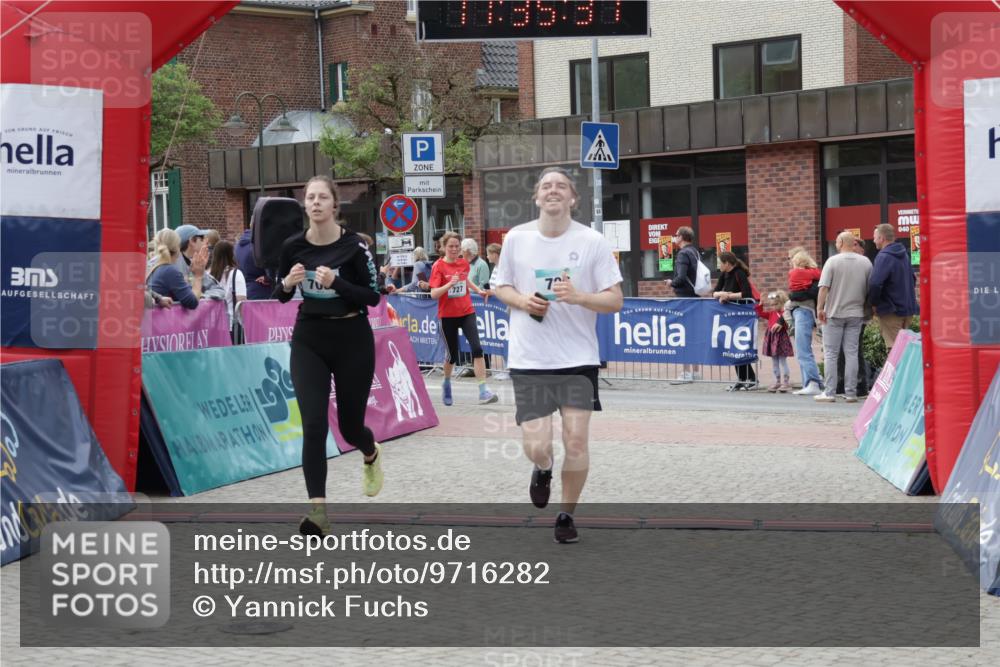 10.05.2026 - 8. Wedeler Halbmarathon Yannick Fuchs http://msf.ph/oto/9716282 10.05.2026 11:35:35 Ziel 705, 706, 727, 785, 2160 meine-sportfotos.de