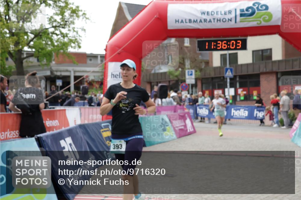 10.05.2026 - 8. Wedeler Halbmarathon Yannick Fuchs http://msf.ph/oto/9716320 10.05.2026 11:36:01 Ziel 393, 898 meine-sportfotos.de