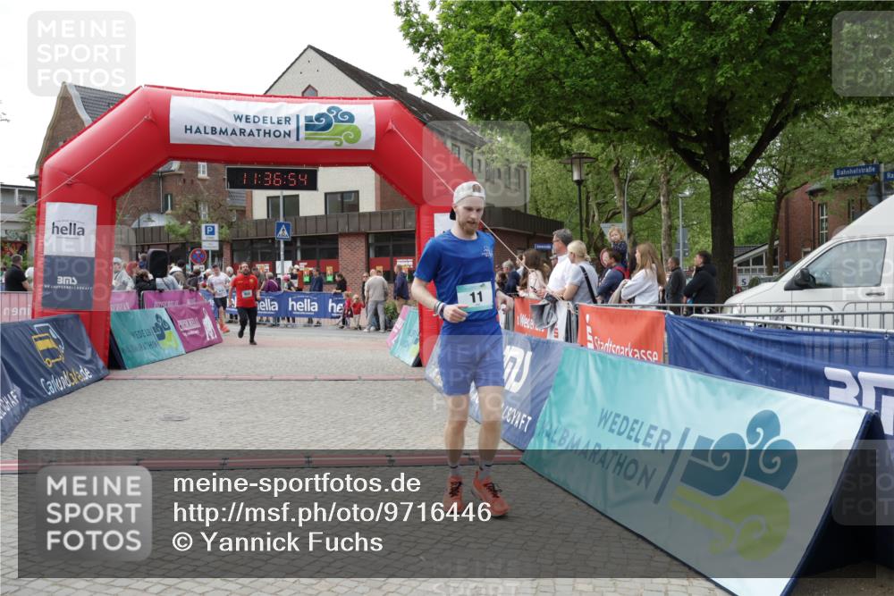 10.05.2026 - 8. Wedeler Halbmarathon Yannick Fuchs http://msf.ph/oto/9716446 10.05.2026 11:36:52 Ziel 11, 950 meine-sportfotos.de