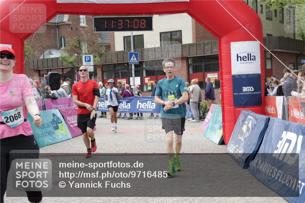 10.05.2026 - 8. Wedeler Halbmarathon Yannick Fuchs http://msf.ph/oto/9716485 10.05.2026 11:37:06 Ziel 31, 61, 333, 696, 2068 meine-sportfotos.de