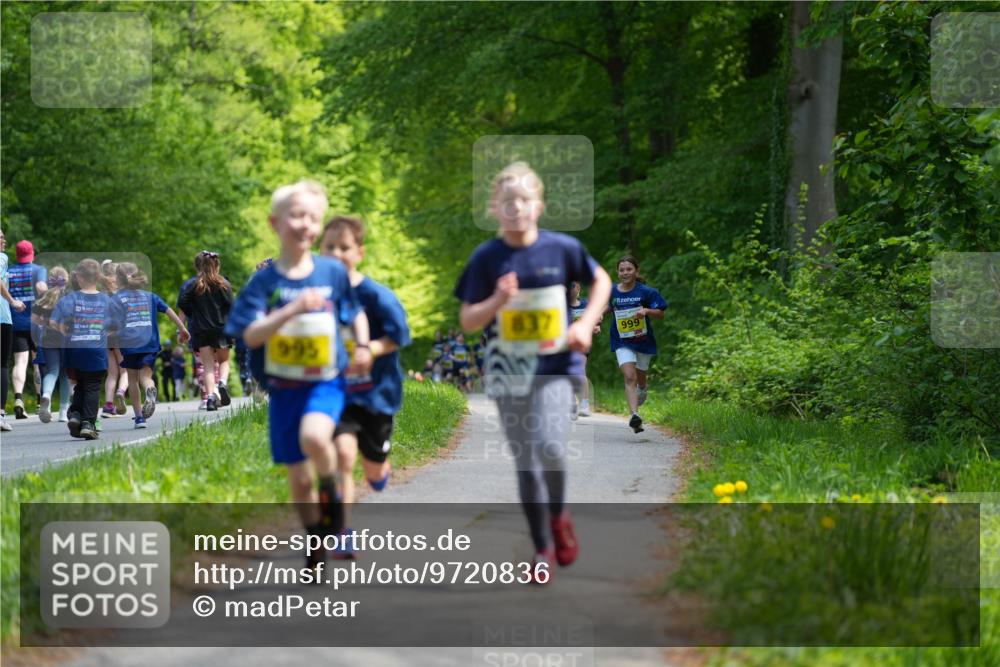 09.05.2026 - Störlauf LAZAROV Photography http://msf.ph/oto/9720836 09.05.2026 14:05:56 Laufen 995, 999 meine-sportfotos.de