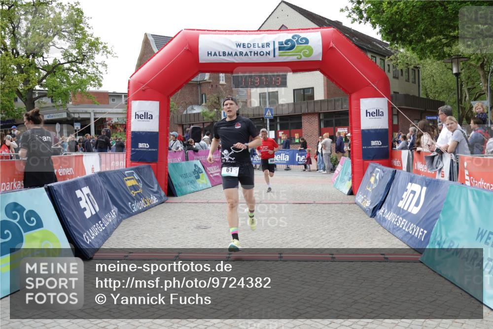 10.05.2026 - 8. Wedeler Halbmarathon Yannick Fuchs http://msf.ph/oto/9724382 10.05.2026 11:37:11 Ziel 31, 61, 333, 696, 869 meine-sportfotos.de