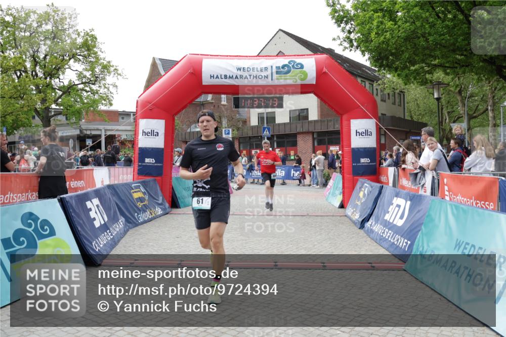 10.05.2026 - 8. Wedeler Halbmarathon Yannick Fuchs http://msf.ph/oto/9724394 10.05.2026 11:37:12 Ziel 31, 61, 333, 869 meine-sportfotos.de