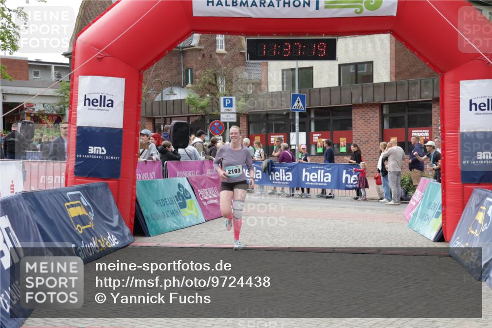 10.05.2026 - 8. Wedeler Halbmarathon Yannick Fuchs http://msf.ph/oto/9724438 10.05.2026 11:37:18 Ziel 278, 869, 2193 meine-sportfotos.de