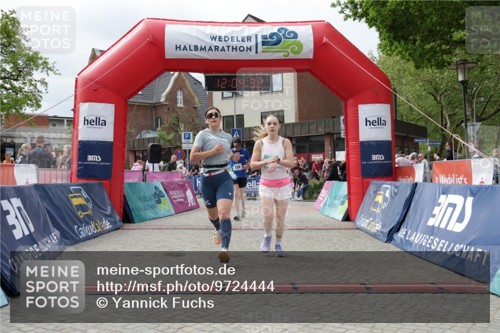 10.05.2026 - 8. Wedeler Halbmarathon Yannick Fuchs http://msf.ph/oto/9724444 10.05.2026 12:04:30 Ziel 129, 243, 461, 982 meine-sportfotos.de