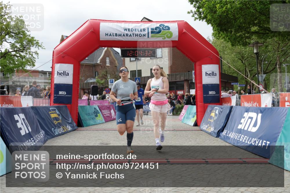 10.05.2026 - 8. Wedeler Halbmarathon Yannick Fuchs http://msf.ph/oto/9724451 10.05.2026 12:04:30 Ziel 129, 243, 461, 982 meine-sportfotos.de