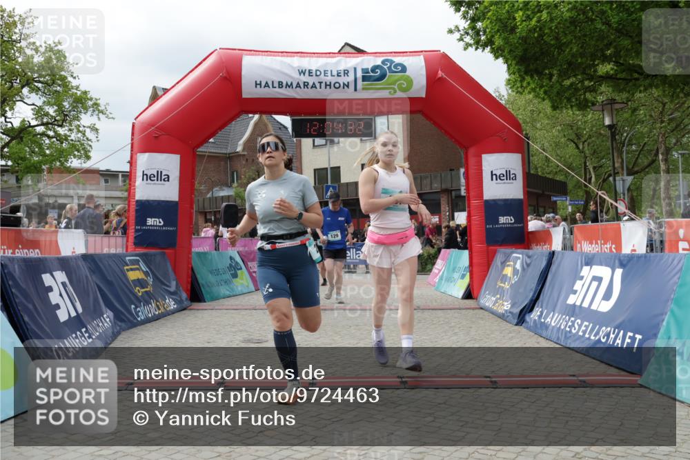 10.05.2026 - 8. Wedeler Halbmarathon Yannick Fuchs http://msf.ph/oto/9724463 10.05.2026 12:04:30 Ziel 129, 243, 461, 982 meine-sportfotos.de