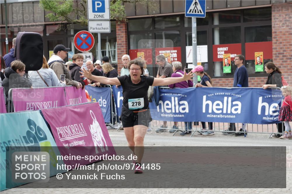 10.05.2026 - 8. Wedeler Halbmarathon Yannick Fuchs http://msf.ph/oto/9724485 10.05.2026 11:37:21 Ziel 278, 2193 meine-sportfotos.de