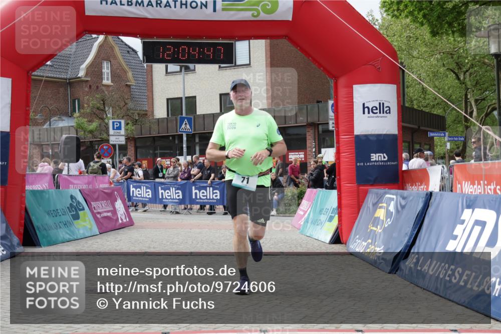 10.05.2026 - 8. Wedeler Halbmarathon Yannick Fuchs http://msf.ph/oto/9724606 10.05.2026 12:04:45 Ziel 71 meine-sportfotos.de