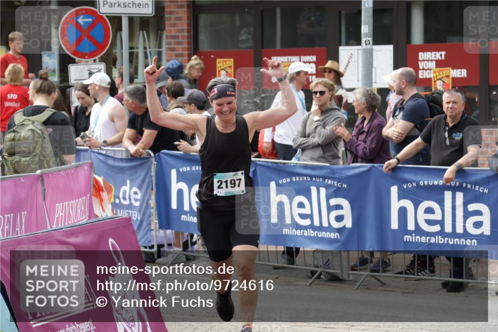 10.05.2026 - 8. Wedeler Halbmarathon Yannick Fuchs http://msf.ph/oto/9724616 10.05.2026 12:04:56 Ziel 2197 meine-sportfotos.de