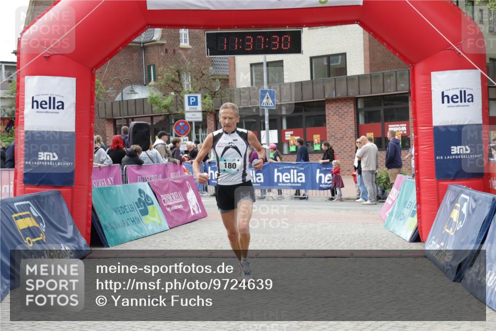 10.05.2026 - 8. Wedeler Halbmarathon Yannick Fuchs http://msf.ph/oto/9724639 10.05.2026 11:37:28 Ziel 180, 278 meine-sportfotos.de