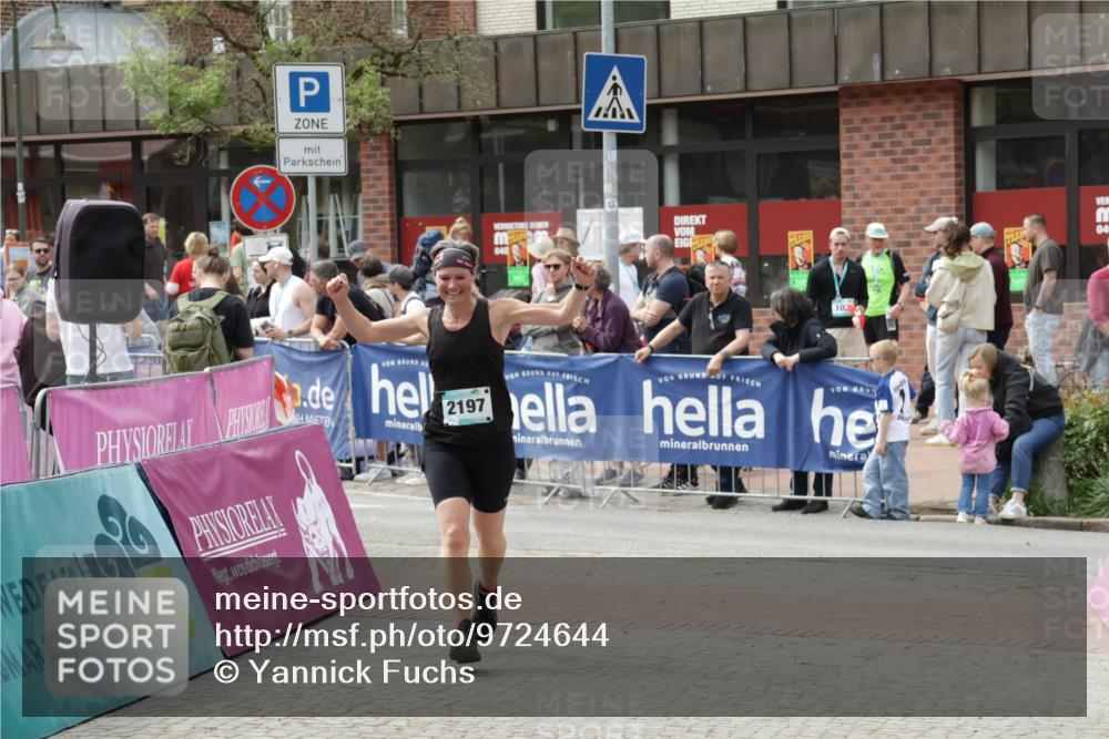 10.05.2026 - 8. Wedeler Halbmarathon Yannick Fuchs http://msf.ph/oto/9724644 10.05.2026 12:04:57 Ziel 2197 meine-sportfotos.de