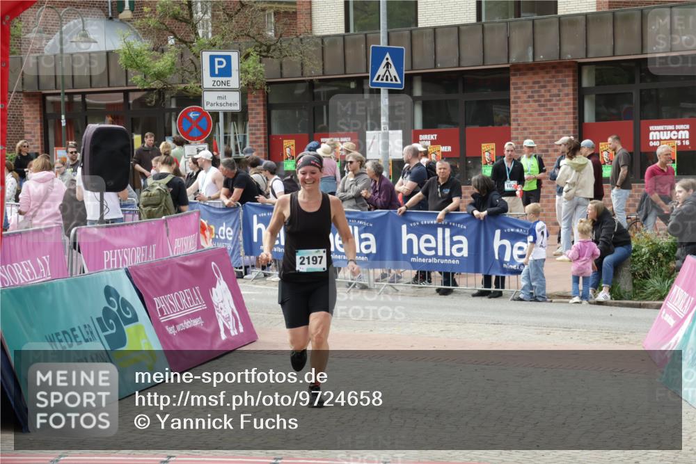 10.05.2026 - 8. Wedeler Halbmarathon Yannick Fuchs http://msf.ph/oto/9724658 10.05.2026 12:04:58 Ziel 2197 meine-sportfotos.de