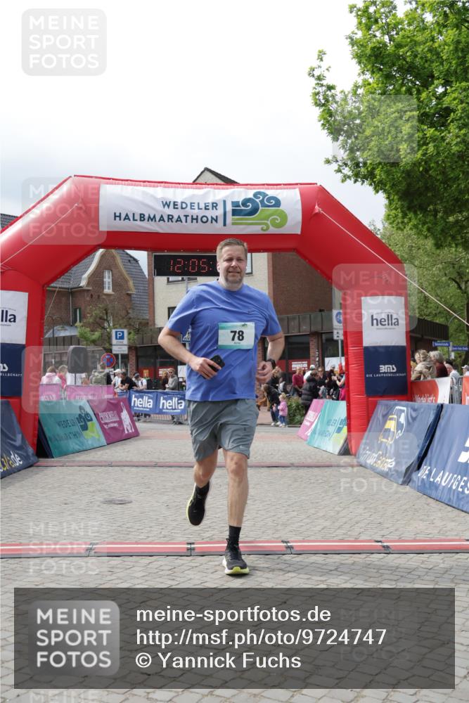 10.05.2026 - 8. Wedeler Halbmarathon Yannick Fuchs http://msf.ph/oto/9724747 10.05.2026 12:05:15 Ziel 78 meine-sportfotos.de