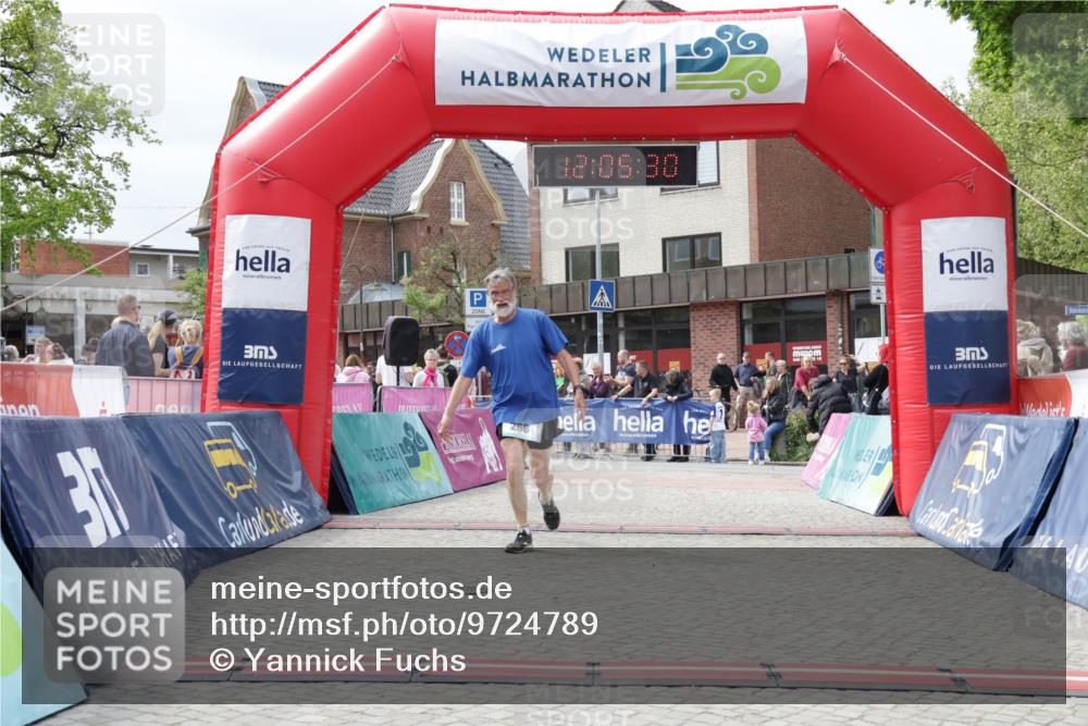 10.05.2026 - 8. Wedeler Halbmarathon Yannick Fuchs http://msf.ph/oto/9724789 10.05.2026 12:05:28 Ziel 268, 766 meine-sportfotos.de