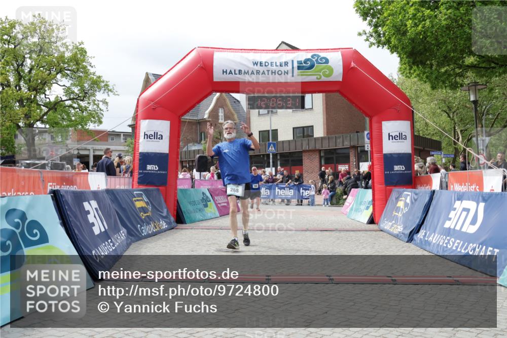 10.05.2026 - 8. Wedeler Halbmarathon Yannick Fuchs http://msf.ph/oto/9724800 10.05.2026 12:05:29 Ziel 268, 476, 766 meine-sportfotos.de