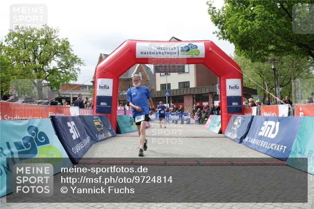 10.05.2026 - 8. Wedeler Halbmarathon Yannick Fuchs http://msf.ph/oto/9724814 10.05.2026 12:05:29 Ziel 268, 476, 766 meine-sportfotos.de