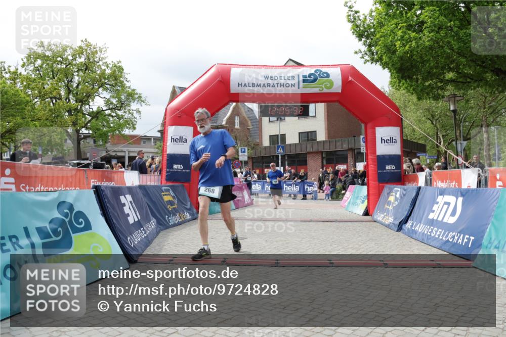 10.05.2026 - 8. Wedeler Halbmarathon Yannick Fuchs http://msf.ph/oto/9724828 10.05.2026 12:05:30 Ziel 268, 476, 766 meine-sportfotos.de