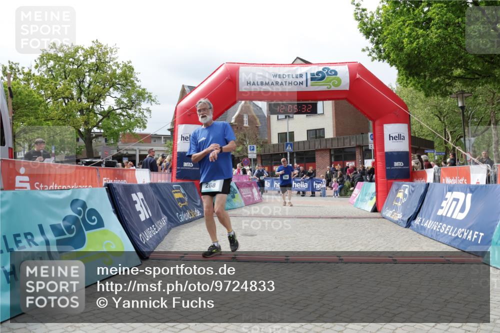 10.05.2026 - 8. Wedeler Halbmarathon Yannick Fuchs http://msf.ph/oto/9724833 10.05.2026 12:05:30 Ziel 268, 476, 766 meine-sportfotos.de