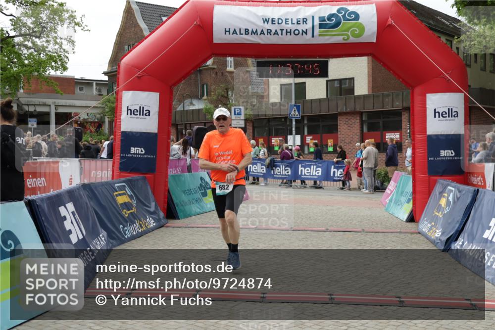 10.05.2026 - 8. Wedeler Halbmarathon Yannick Fuchs http://msf.ph/oto/9724874 10.05.2026 11:37:43 Ziel 682 meine-sportfotos.de
