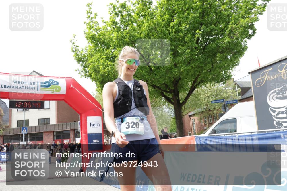 10.05.2026 - 8. Wedeler Halbmarathon Yannick Fuchs http://msf.ph/oto/9724943 10.05.2026 12:05:47 Ziel 320 meine-sportfotos.de