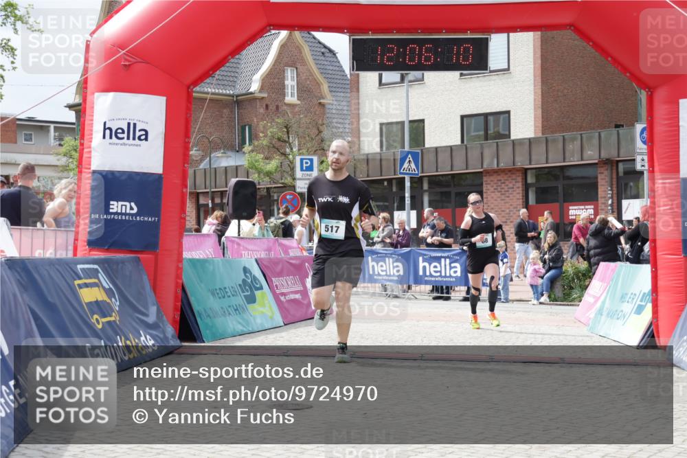 10.05.2026 - 8. Wedeler Halbmarathon Yannick Fuchs http://msf.ph/oto/9724970 10.05.2026 12:06:08 Ziel 68, 517 meine-sportfotos.de