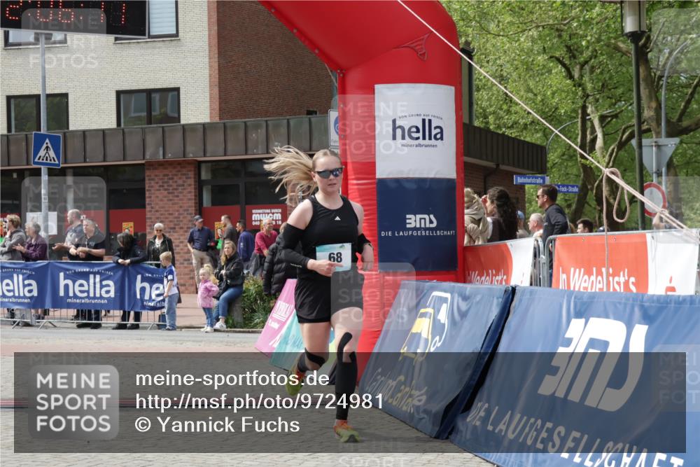 10.05.2026 - 8. Wedeler Halbmarathon Yannick Fuchs http://msf.ph/oto/9724981 10.05.2026 12:06:09 Ziel 68, 517 meine-sportfotos.de