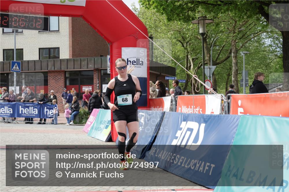 10.05.2026 - 8. Wedeler Halbmarathon Yannick Fuchs http://msf.ph/oto/9724997 10.05.2026 12:06:10 Ziel 68, 517 meine-sportfotos.de