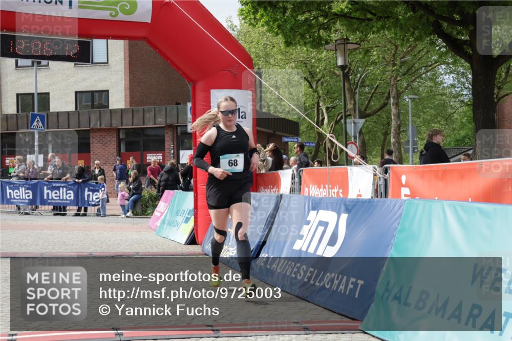 10.05.2026 - 8. Wedeler Halbmarathon Yannick Fuchs http://msf.ph/oto/9725003 10.05.2026 12:06:10 Ziel 68, 517 meine-sportfotos.de