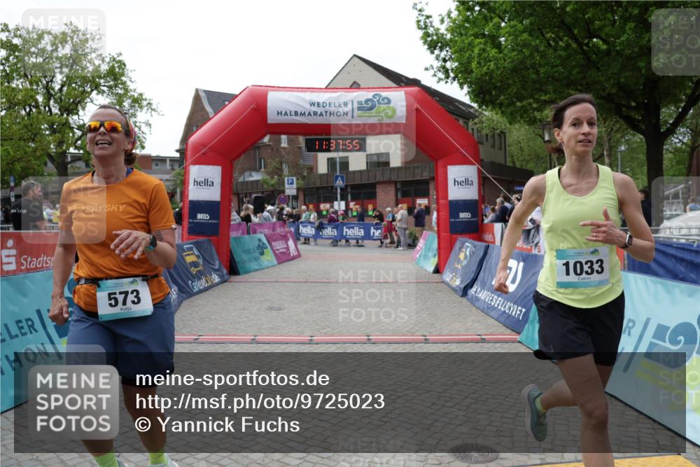 10.05.2026 - 8. Wedeler Halbmarathon Yannick Fuchs http://msf.ph/oto/9725023 10.05.2026 11:37:54 Ziel 573, 1033 meine-sportfotos.de