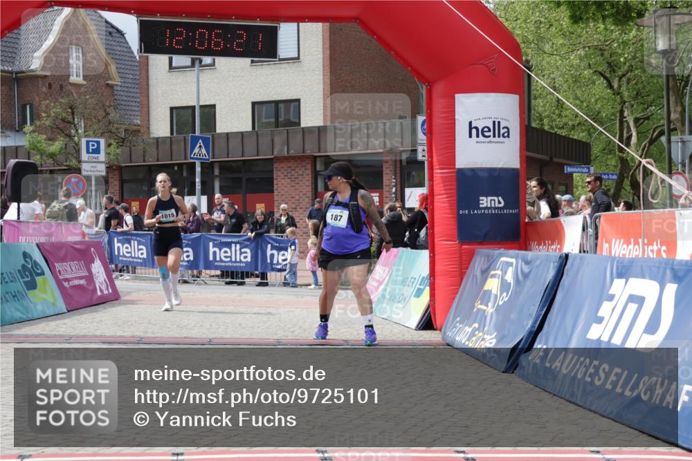 10.05.2026 - 8. Wedeler Halbmarathon Yannick Fuchs http://msf.ph/oto/9725101 10.05.2026 12:06:19 Ziel 90, 187, 1015 meine-sportfotos.de