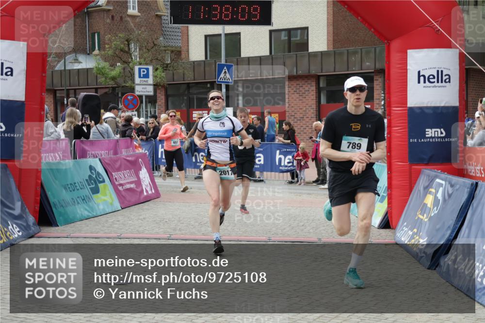 10.05.2026 - 8. Wedeler Halbmarathon Yannick Fuchs http://msf.ph/oto/9725108 10.05.2026 11:38:07 Ziel 80, 81, 657, 789, 2017, 2208 meine-sportfotos.de