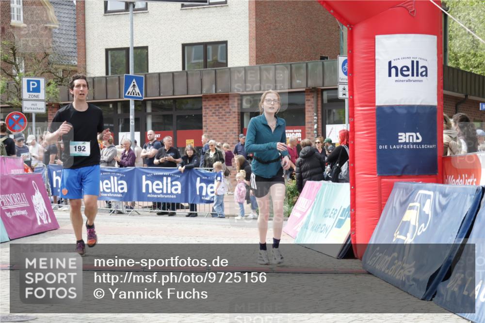 10.05.2026 - 8. Wedeler Halbmarathon Yannick Fuchs http://msf.ph/oto/9725156 10.05.2026 12:06:24 Ziel 187, 192, 1015, 2129 meine-sportfotos.de