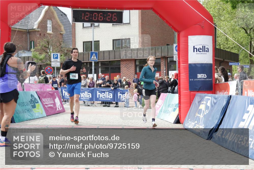 10.05.2026 - 8. Wedeler Halbmarathon Yannick Fuchs http://msf.ph/oto/9725159 10.05.2026 12:06:25 Ziel 192, 1015, 2129 meine-sportfotos.de