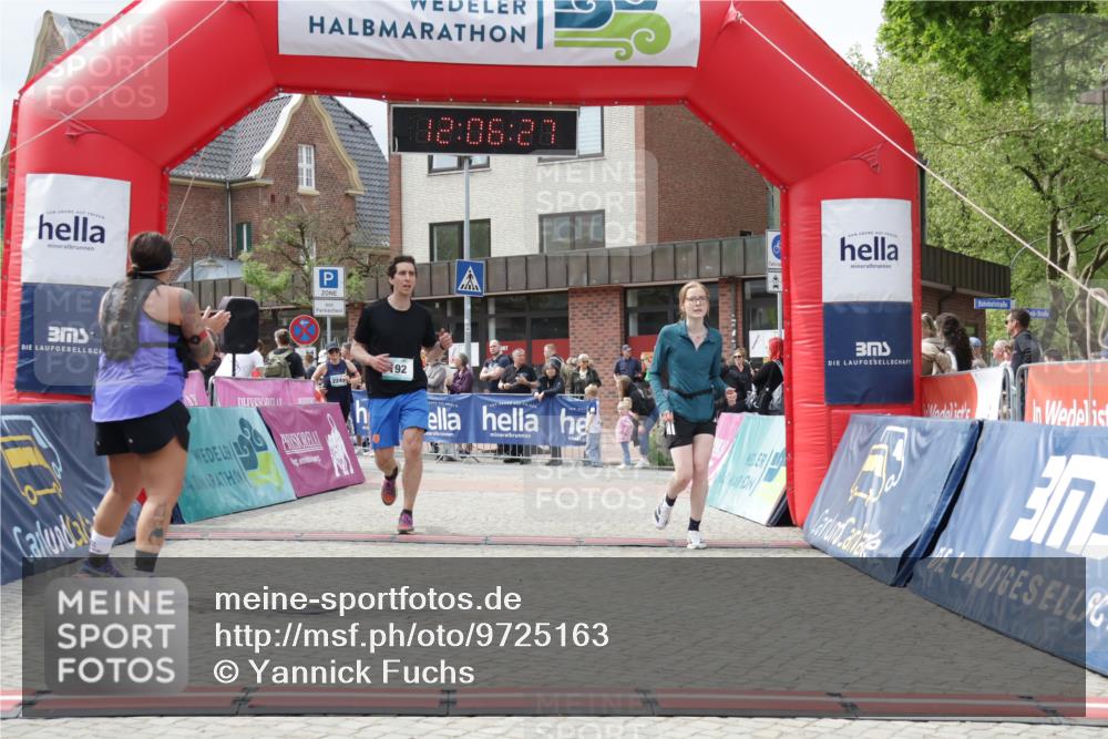 10.05.2026 - 8. Wedeler Halbmarathon Yannick Fuchs http://msf.ph/oto/9725163 10.05.2026 12:06:25 Ziel 192, 1015, 2129 meine-sportfotos.de