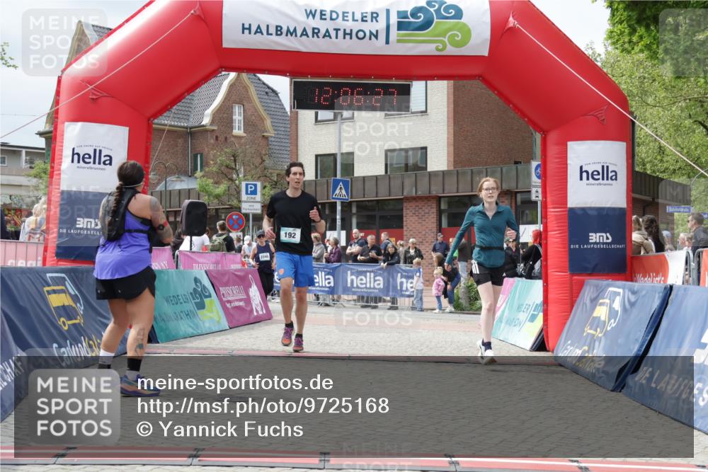 10.05.2026 - 8. Wedeler Halbmarathon Yannick Fuchs http://msf.ph/oto/9725168 10.05.2026 12:06:25 Ziel 192, 1015, 2129 meine-sportfotos.de