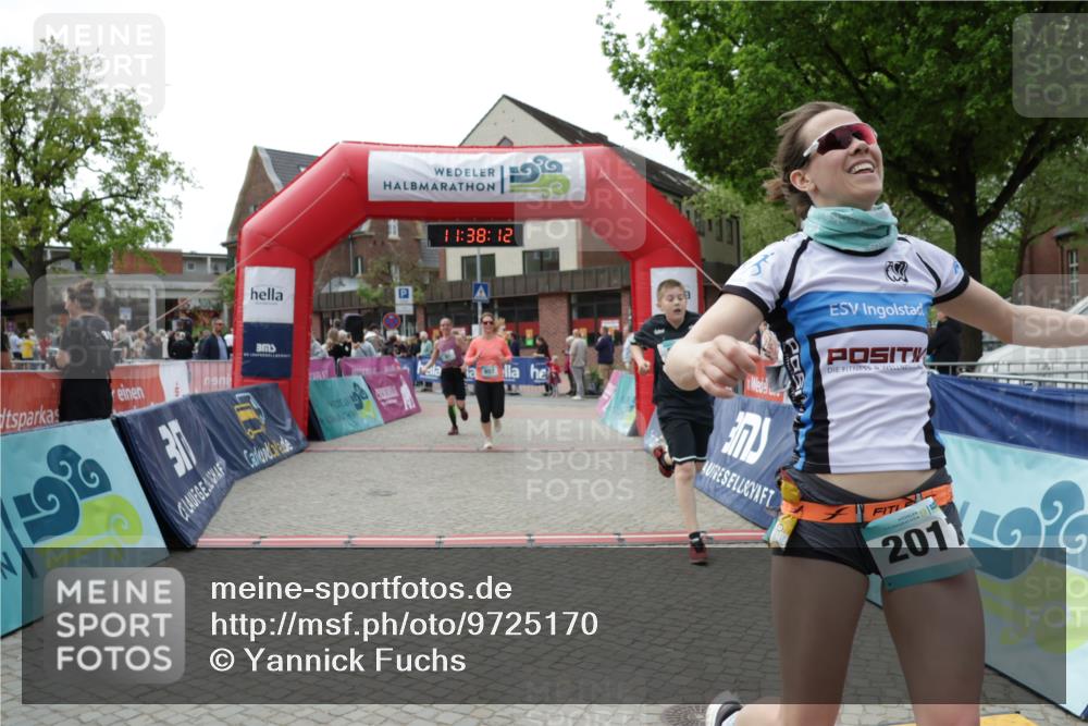 10.05.2026 - 8. Wedeler Halbmarathon Yannick Fuchs http://msf.ph/oto/9725170 10.05.2026 11:38:10 Ziel 80, 81, 657, 789, 2017, 2141, 2208 meine-sportfotos.de