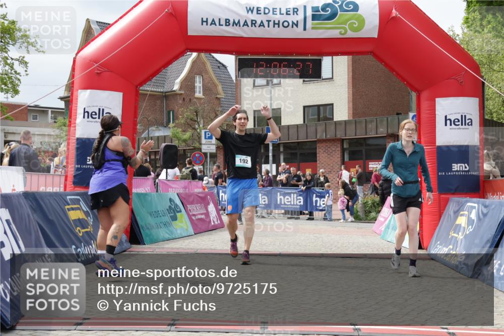 10.05.2026 - 8. Wedeler Halbmarathon Yannick Fuchs http://msf.ph/oto/9725175 10.05.2026 12:06:26 Ziel 192, 1015, 2129 meine-sportfotos.de