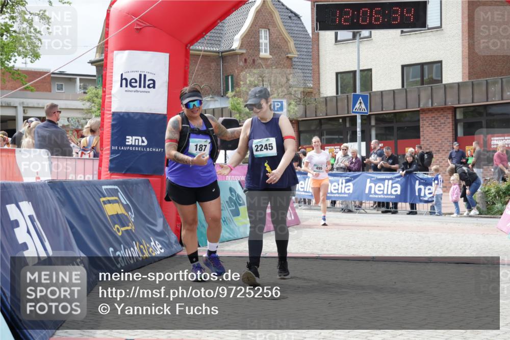 10.05.2026 - 8. Wedeler Halbmarathon Yannick Fuchs http://msf.ph/oto/9725256 10.05.2026 12:06:32 Ziel 495, 2245 meine-sportfotos.de
