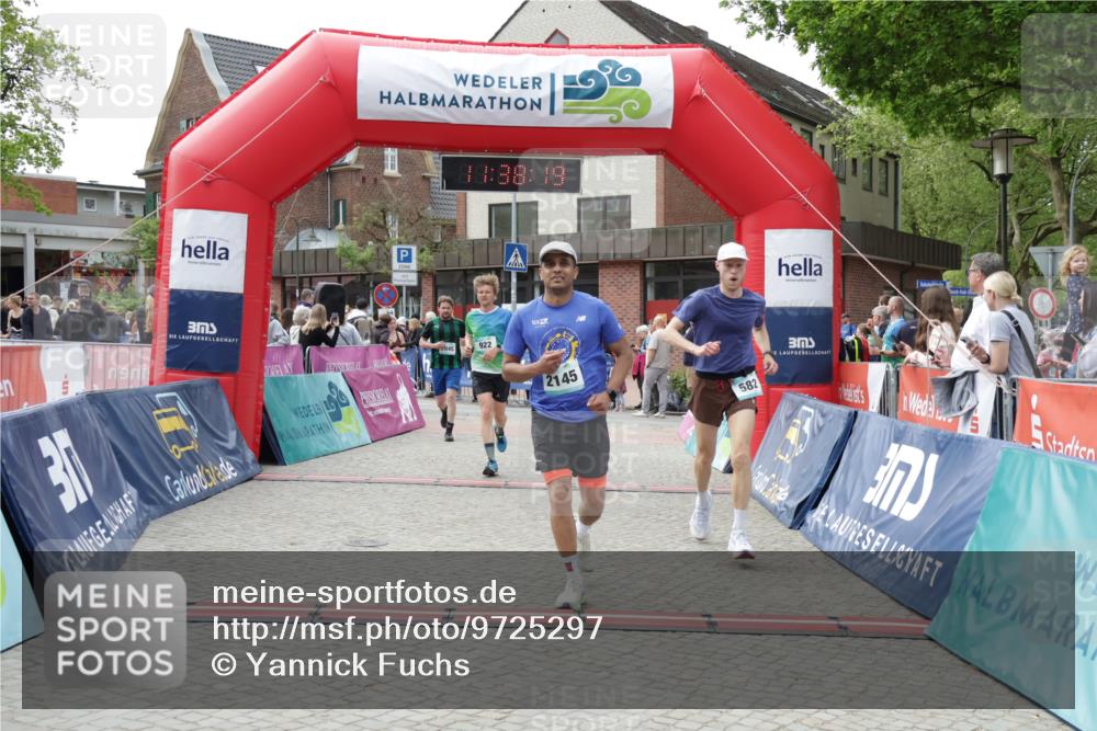 10.05.2026 - 8. Wedeler Halbmarathon Yannick Fuchs http://msf.ph/oto/9725297 10.05.2026 11:38:17 Ziel 81, 146, 582, 768, 922, 1045, 2141, 2145 meine-sportfotos.de